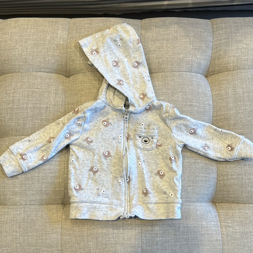 Carter’s | Zip-up Hoodie | 3-6 Month 🧸